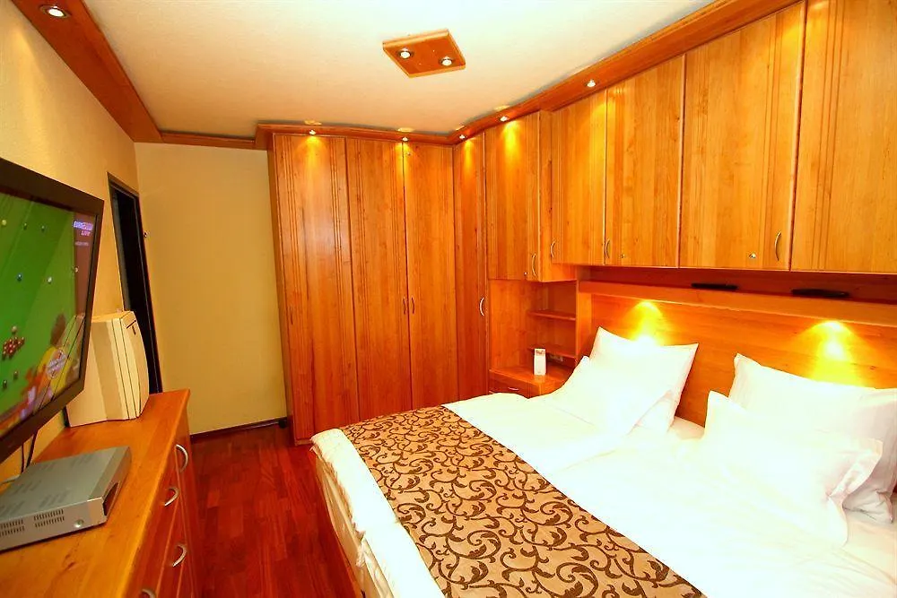 Apartment Vacha Linzerstrasse Βιέννη