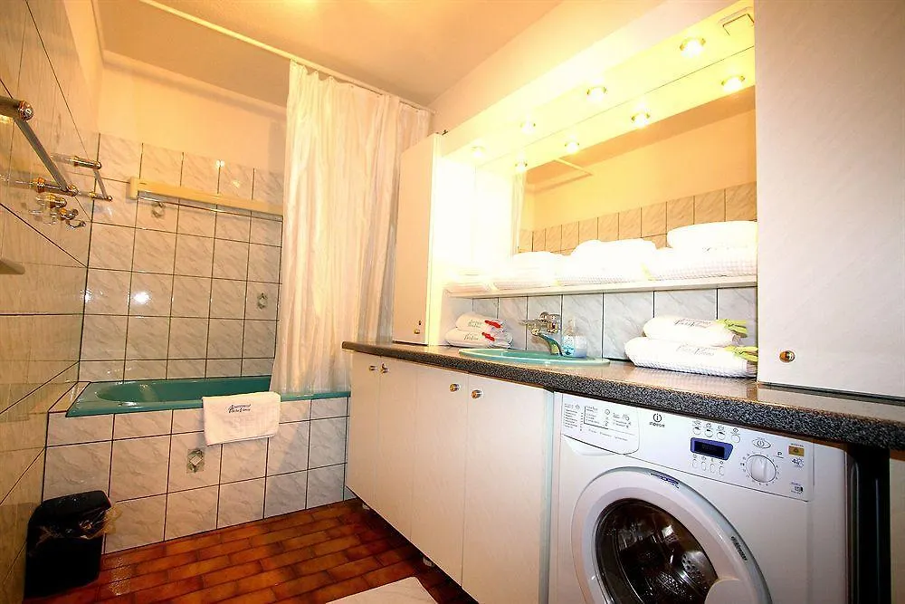 Apartment Vacha Linzerstrasse Vienna Austria